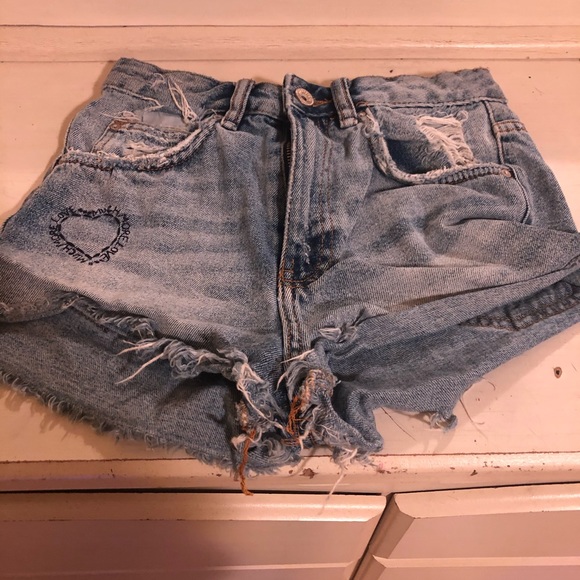 Heart drawing short! - Picture 1 of 2